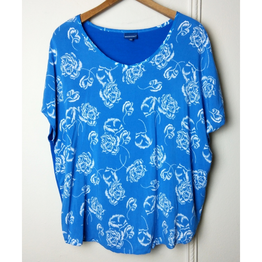 Northcrest Dolman Sleeve Top Lightweight Blue Floral